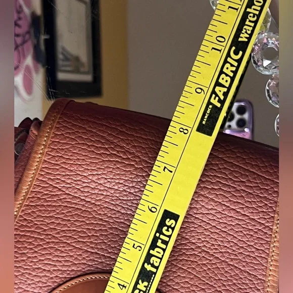Dooney & Bourke vintage Saddle Brown leather Crossbody Bag - Picture 6 of 17
